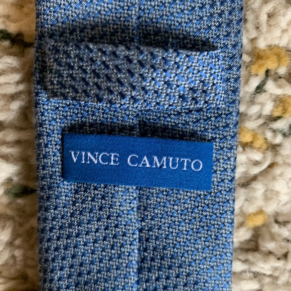 Vince Camino Tie - Picture 2 of 3